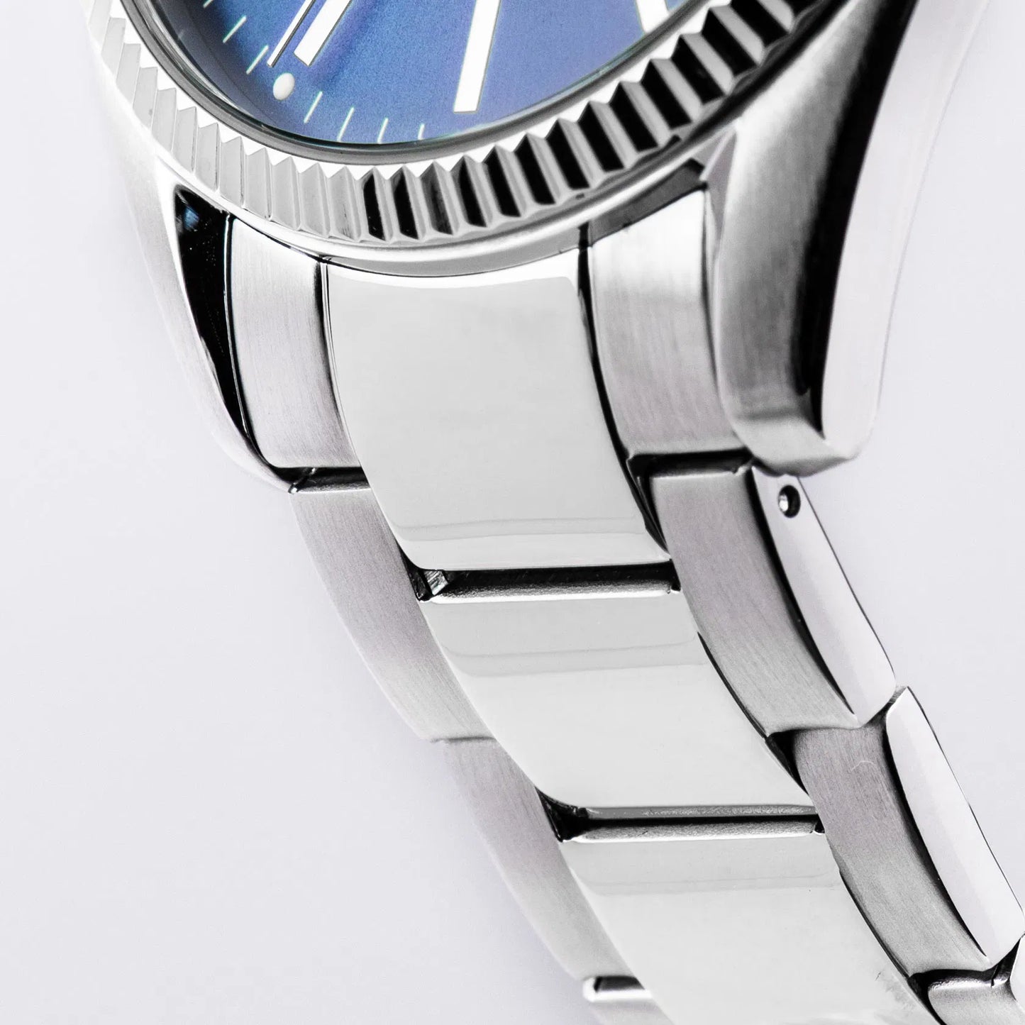 Jacques Lemans 50-3C Men’s Watch – Stainless Steel, Blue Dial, Classic Design
