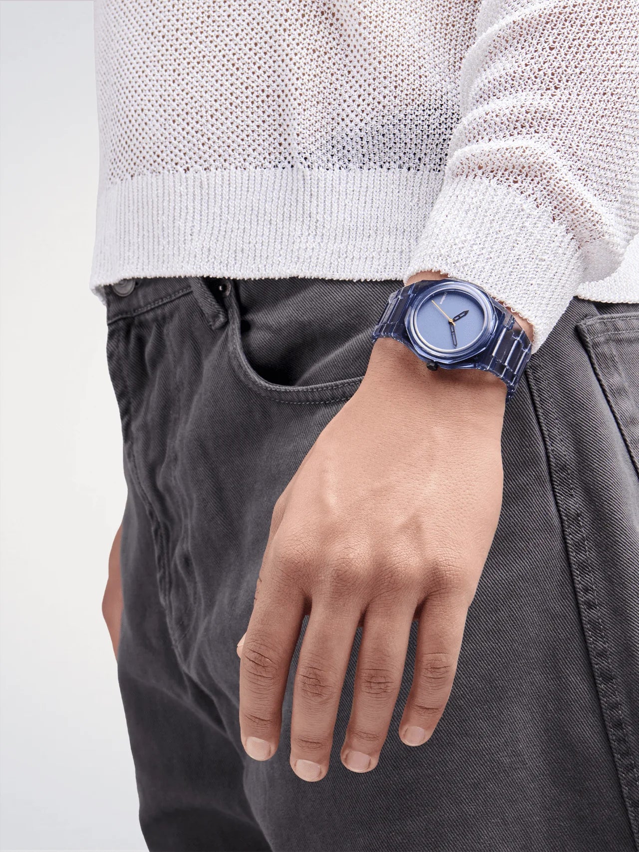 D1 Milano NYBJ05 Exp-Cobalt – Nylon 39 mm Transparent Blue Watch