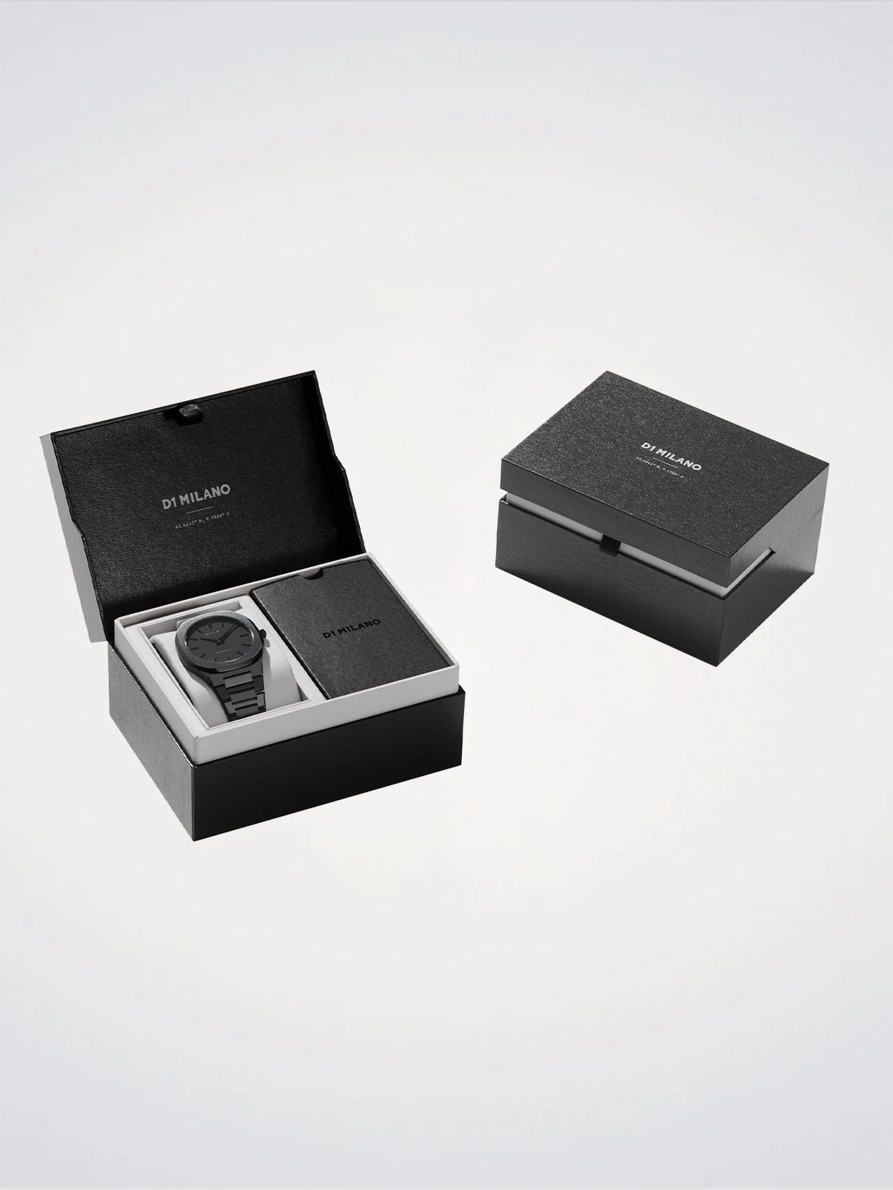 D1 Milano UTBJSH Ultra Thin Shadow 40 mm – All-Black Stainless Steel Watch
